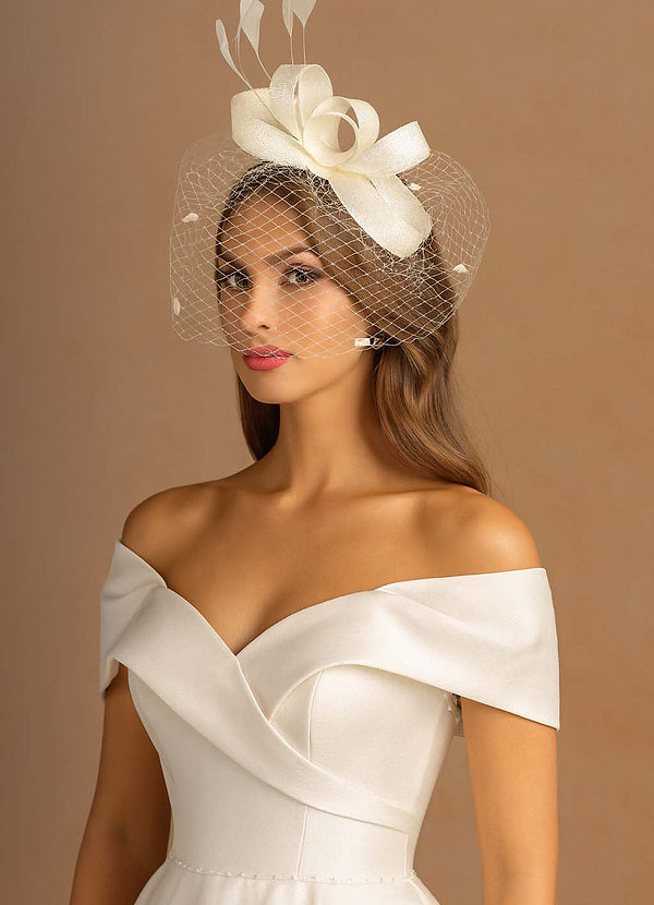 front Elegance Feather Fascinator