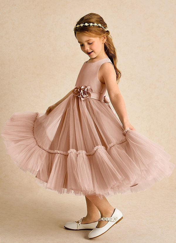 Azazie Miracle Robes de Fillette d'Honneur Robe Trapèze en Mat Satiné Arc Champagne Rosé image1