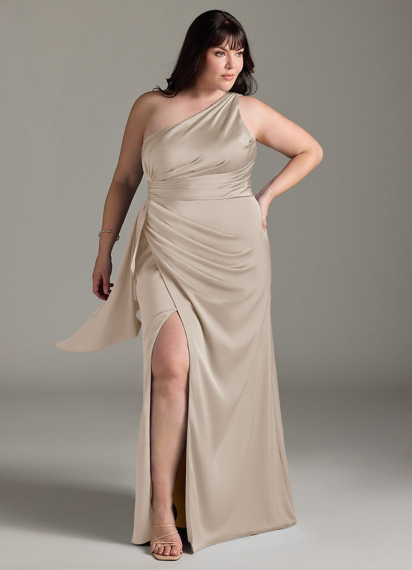 Azazie Maive Robes Demoiselle d'honneur Robe Fourreau en Satin extensible Rayé Givre image1