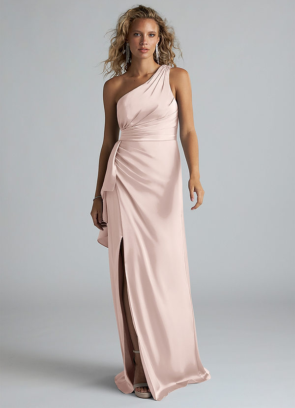 Azazie Maive Robes Demoiselle d'honneur Robe Fourreau en Satin extensible Rayé Rose Pâle image1