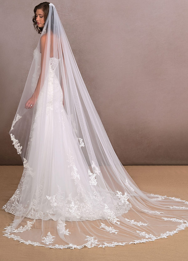 Casablanca Bridal 2447V Veil to Match Gown 2447 Cathedral Length Tulle and Lace One Size Cathedral Length / Ivory/Ivory