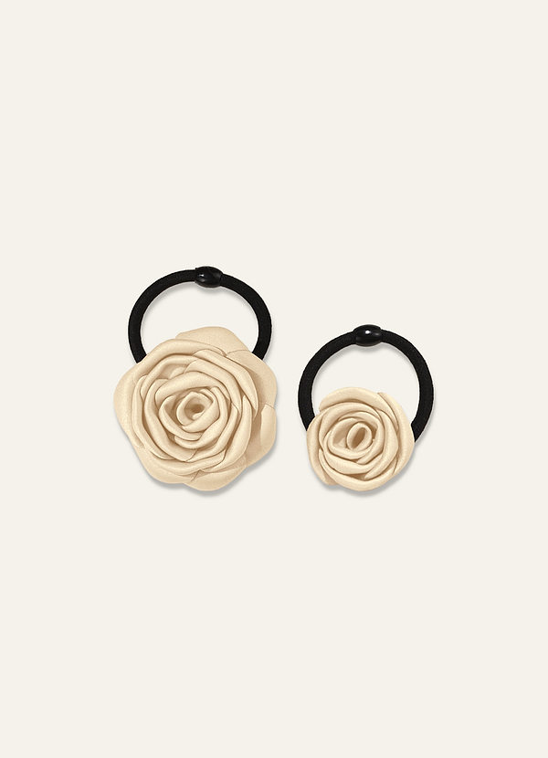 front Darling Poise Ivory Flower 2-Piece Hair Tie Set