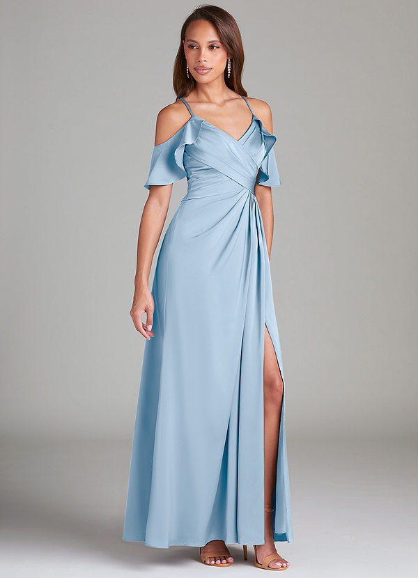 Azazie Dakota Vestidos de dama de honor Vestido Azul Pálido de Satén Elástico de Línea A con Hombros descubiertos image1