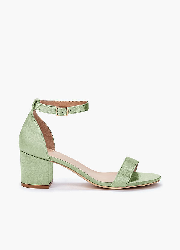 front Sandales à talon carré et boucle à une bride en satin métallisé de couleur assortie