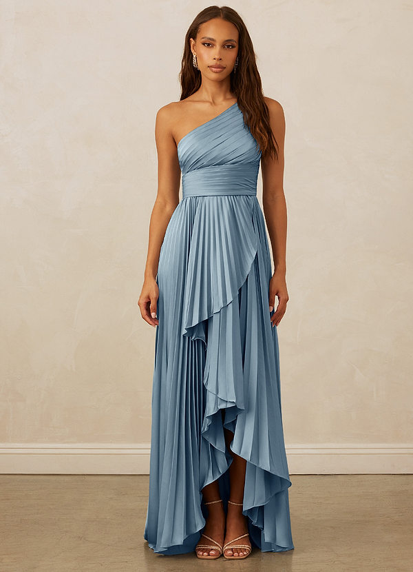Christian Siriano Bridal for Azazie 1008 Robes Demoiselle d'honneur Robe Trapèze en Satin extensible Ue épaule Bleu Poussiéreux image1