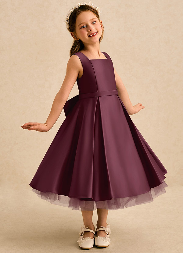 Azazie Josie Robes de cortège enfant Robe Trapèze en Mat Satiné Plissé Cabernet image1