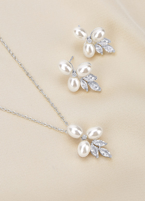 front Conjunto de joyas con forma de trébol