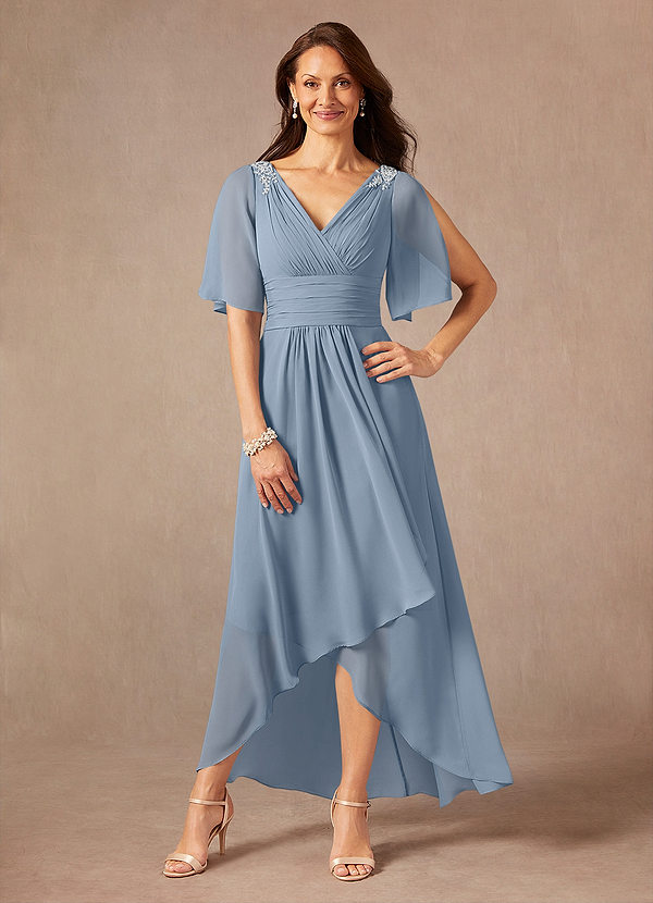 Azazie Pascual Robe Mère de la Mariée & du Marié Robe Trapèze en Mousseline de soie Plissée Bleu Poussiéreux image1