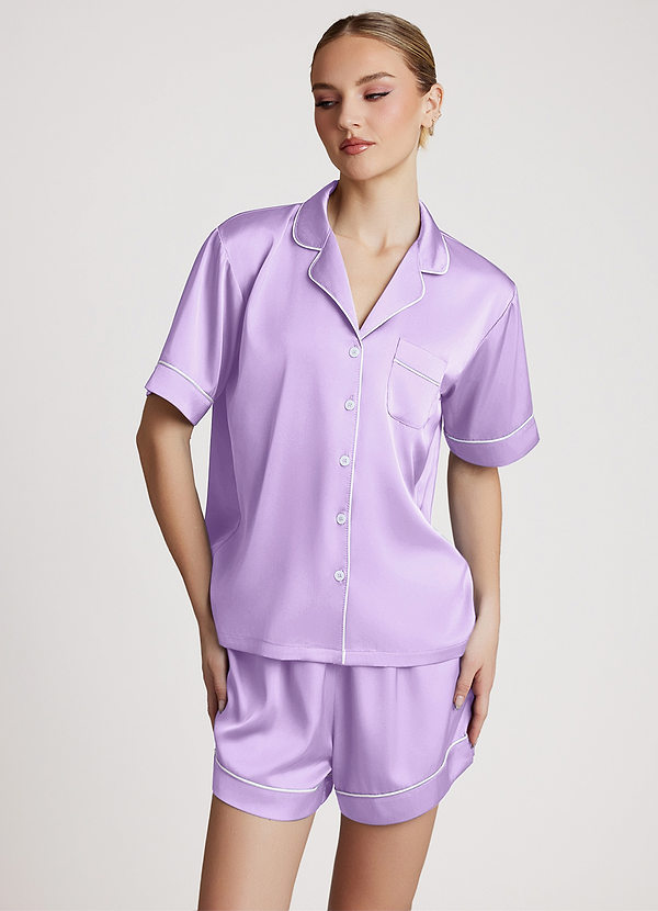 front Lilla Pyjamassæt med kontrastpiping i satin