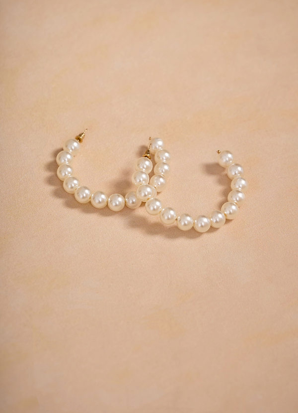 front Pendientes de aro grandes de perla