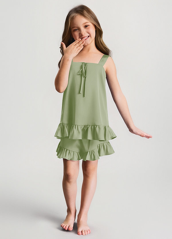 front Staubiger Salbeigrün Mädchen-Pyjama-Set aus Satin-Rüschenoberteil und Shorts