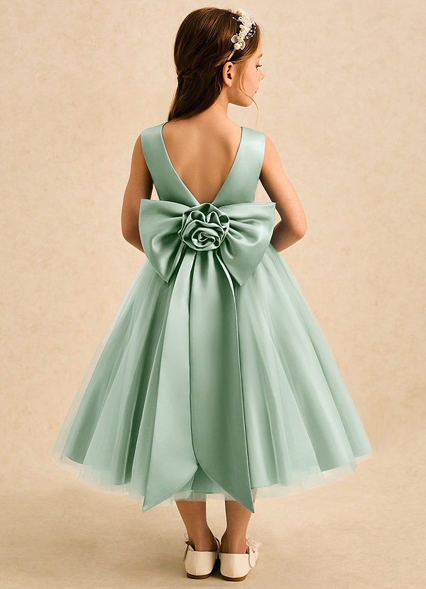 Azazie Bea Robes de cortège enfant Robe Trapèze en Mat Satiné Nœud Agave image1