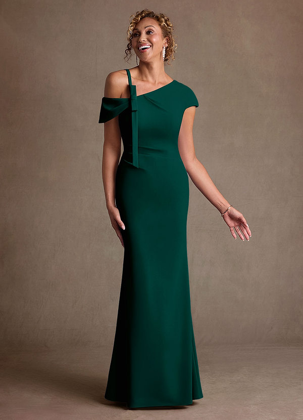 Azazie Rachael Robe Mère de la Mariée & du Marié Robe Fourreau en Crêpe Élastique Épaule décolletée Vert Pin image1