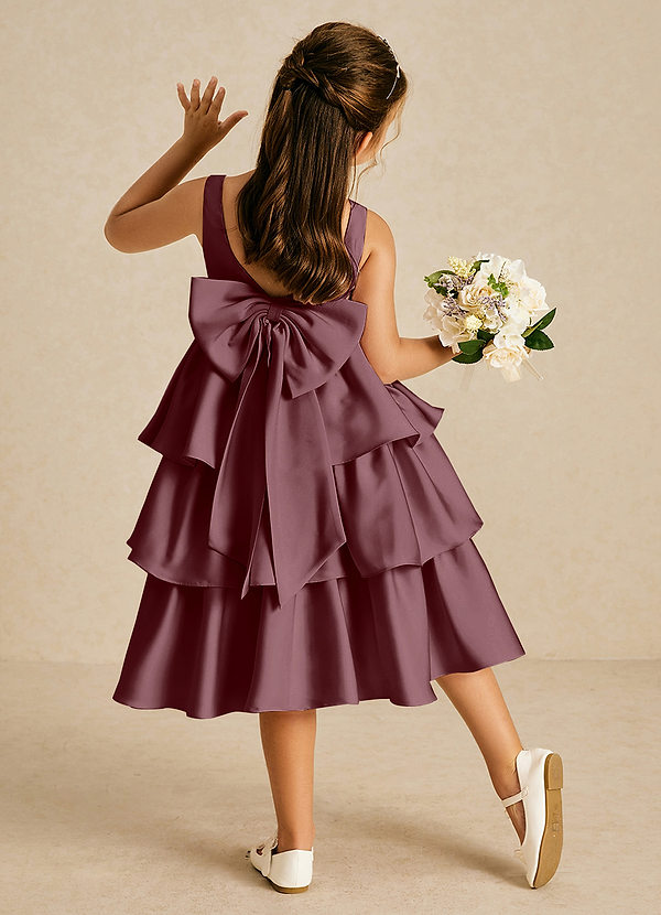 Azazie Margery Robes de Fillette d'Honneur Robe Trapèze en Satin extensible Arc Sangria image1