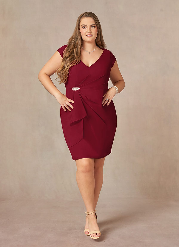 Azazie Nola Robe Mère de la Mariée & du Marié Robe Fourreau en Mousseline de soie Col en V Plissé Bourgogne image1