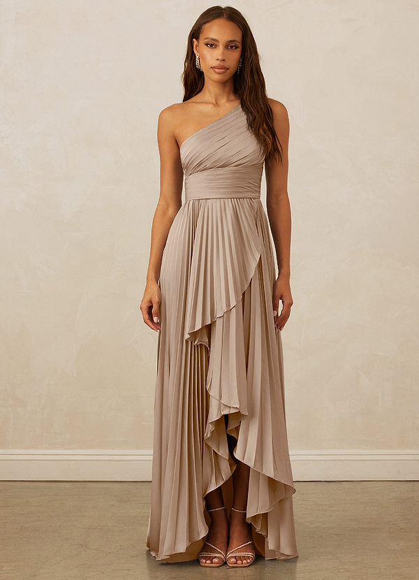 Christian Siriano Bridal for Azazie 1008 Robes Demoiselle d'honneur Robe Trapèze en Satin extensible Ue épaule Taupe image1