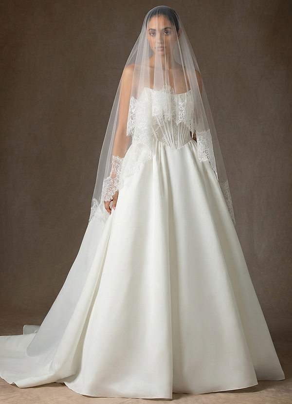 Two-Tier Scalloped Lace Evangeline Fingertip Veil front