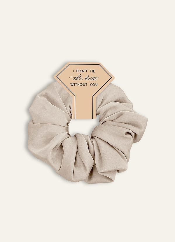 Vastaavan värinen Bridesmaid Stretch Satin Over Size Scrunchie-setti front