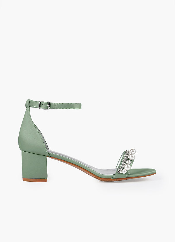 front Bijpassende kleur matte satijnen parel- en strass blokhak sandalen