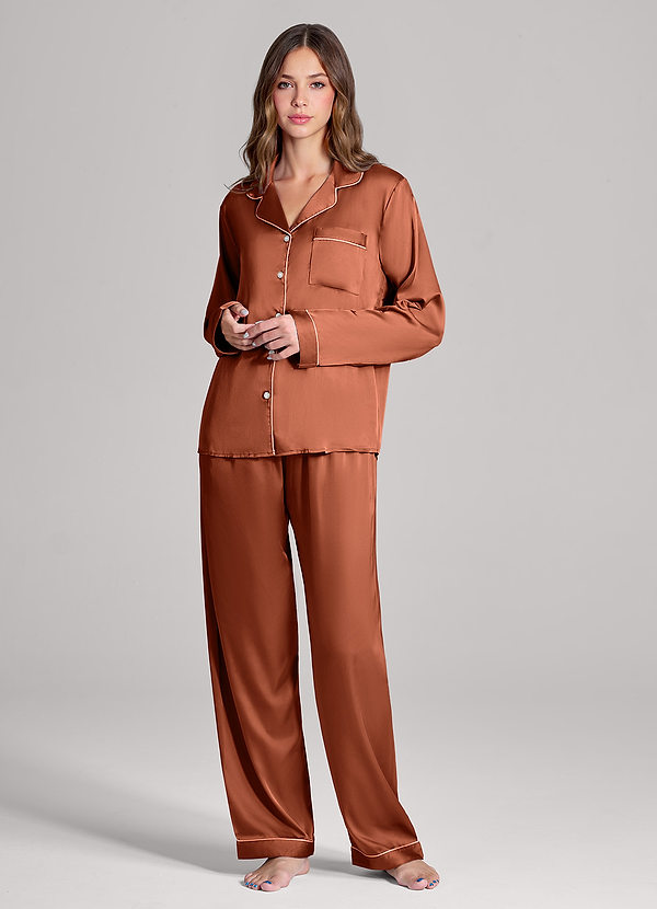 front Conjunto de pijama de satén con mangas largas y pantalones a juego