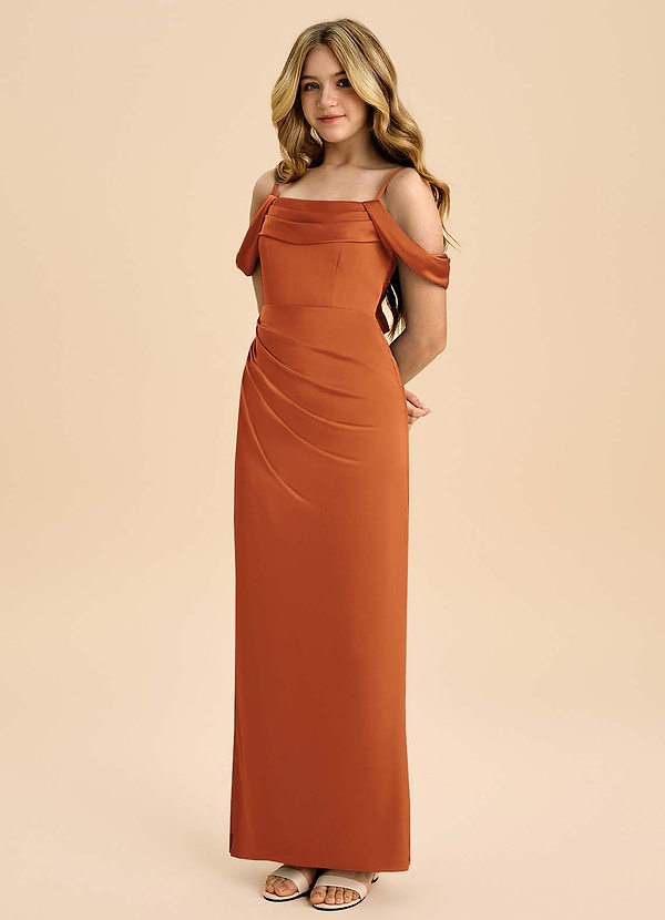 Azazie Saige Junior Robe Fourreau en Satin extensible Épaule décolletée Cannelle image1