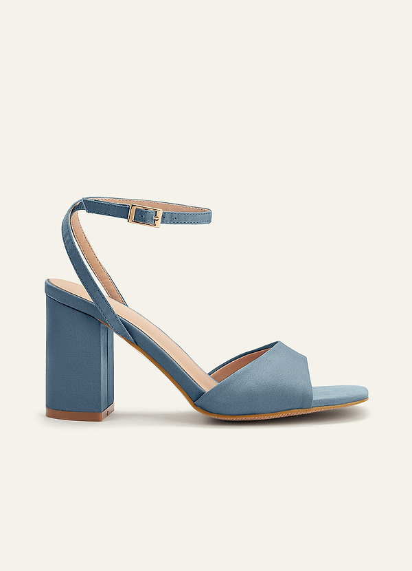 Scarpe con tacco a blocco in raso elasticizzato con punta quadrata in tinta front