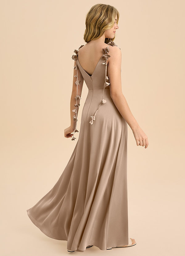 Azazie Gumdrop Junior Robe Empire en Satin extensible Plissée Taupe image1