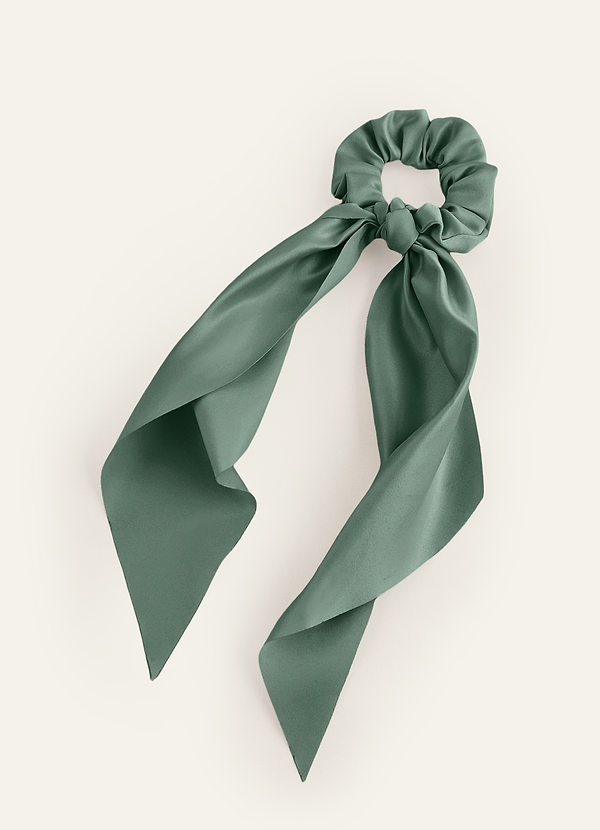 front Farblich passendes Haartuch aus mattem Satin