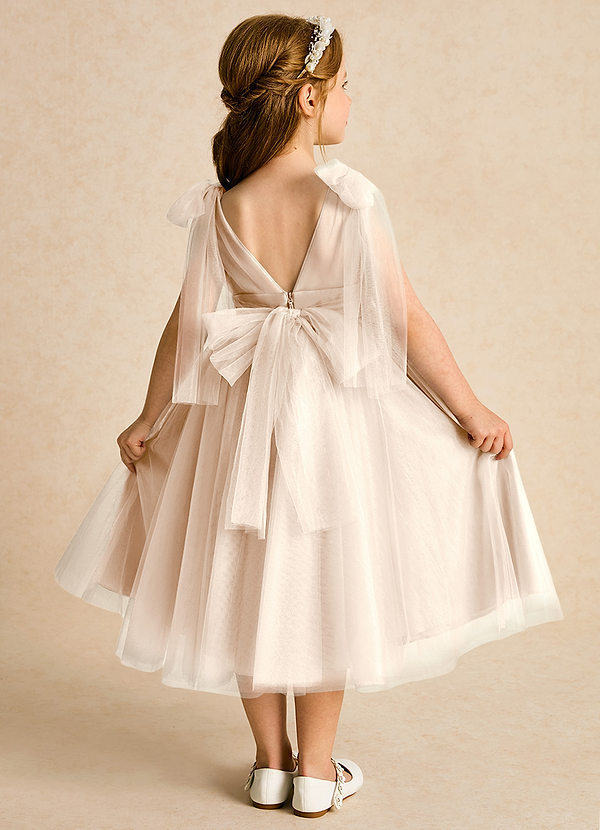 Azazie Dori Robes de Fillette d'Honneur Robe Trapèze en Tulle Rayé Albâtre Blanc image1