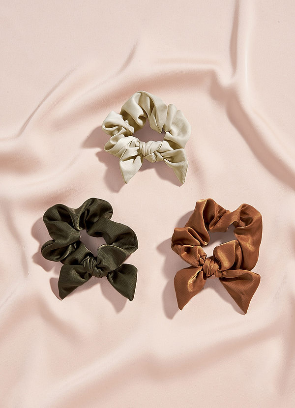 front Chic Bow Scrunchies