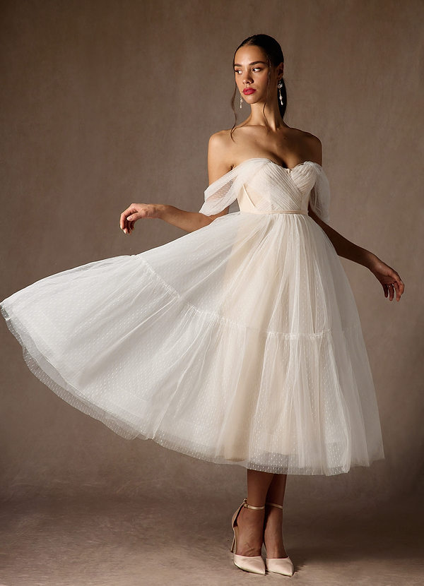 Azazie Vienna Robe de Mariée Robe Trapèze en Tulle Epaule nue Diamant Blanc Champagne image1