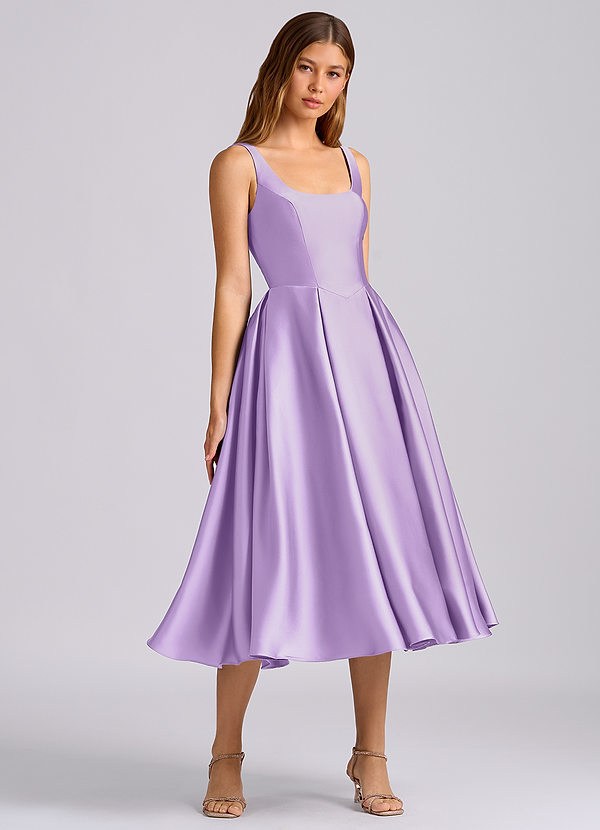 Azazie Amalie 신부 들러리 드레스 A라인 주름진 스트레치 새틴 티 길이 드레스 image1