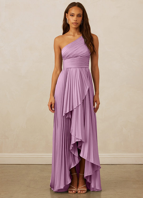 Christian Siriano Bridal for Azazie 1008 Robes Demoiselle d'honneur Robe Trapèze en Satin extensible Ue épaule Glycine image1