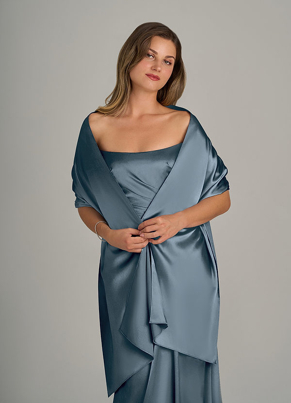 front Azazie Châle En Satin Métallisé De Couleur Assortie