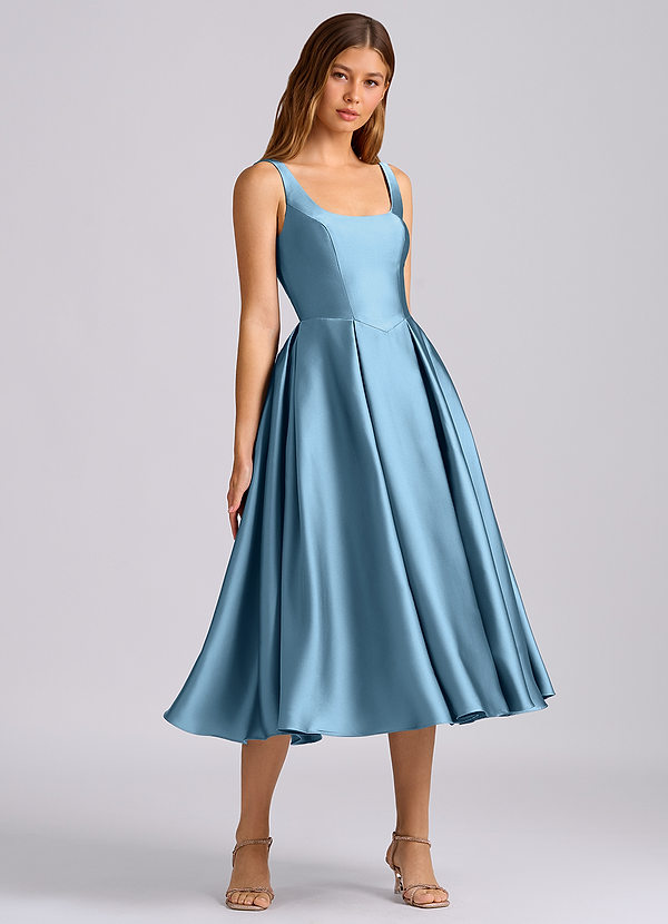 Azazie Amalie 신부 들러리 드레스 A라인 주름진 스트레치 새틴 티 길이 드레스 image1