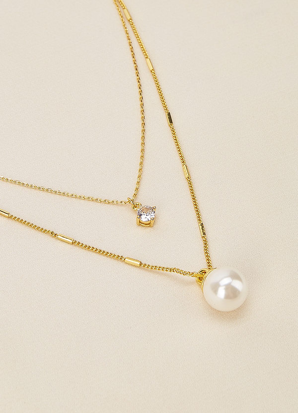 front Pearl and Crystal Pendant Layered Necklace