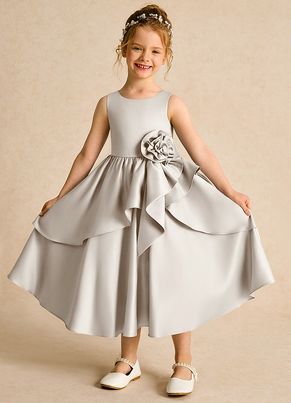 Azazie Hermia Robes de Fillette d'Honneur Robe Trapèze en Mat Satiné Sans manches Givre image1