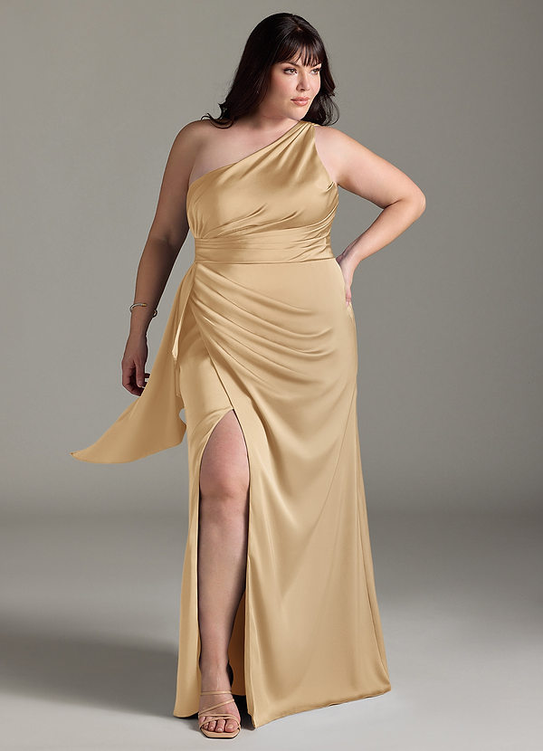Azazie Maive Robes Demoiselle d'honneur Robe Fourreau en Satin extensible Rayé Or image1