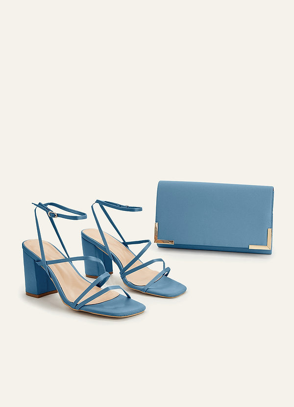 front Set di sandali con tacco a blocco e cinturino alla caviglia in raso opaco coordinato e pochette a busta