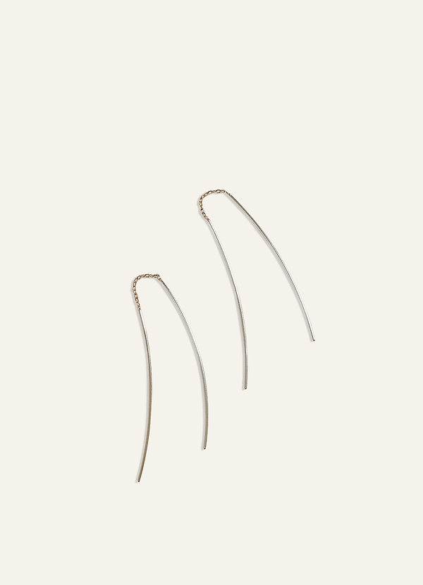 front Minimalistische metalen oorbellen