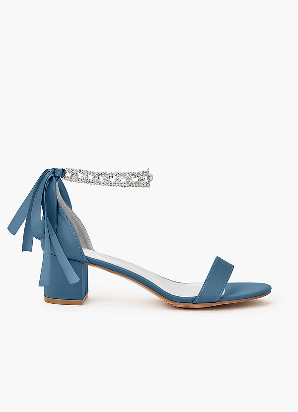 front Sandales à talons carrés en satin mat de couleur assortie avec brides et strass
