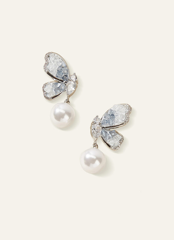 front Pendientes colgantes con alas de mariposa Something Blue