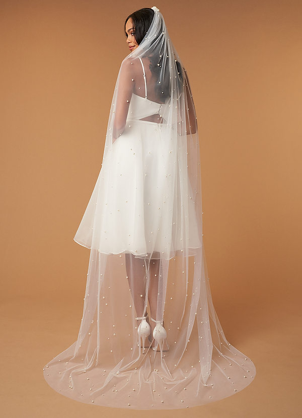 front Quin Pearl Chapel Length Veil