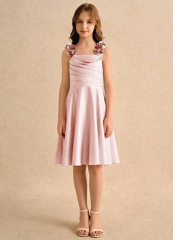 Azazie Resa Girls Formal Blomsterpigekjoler A-Line Plisseret Mat satin Knælængde Kjole image1