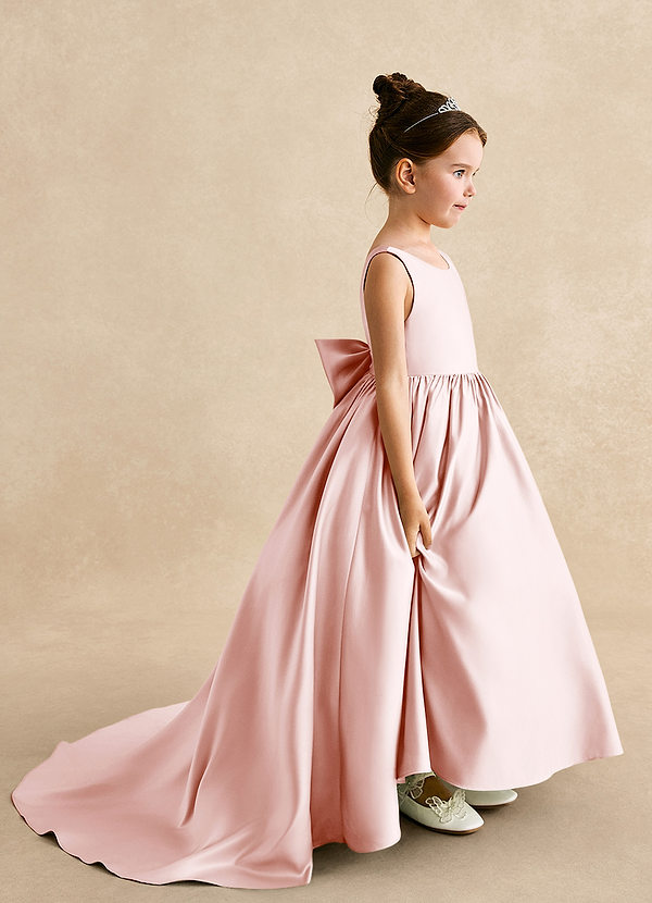 Azazie Mimia Robes de Fillette d'Honneur Robe Trapèze en Mat Satiné Arc Rose Pâle image1