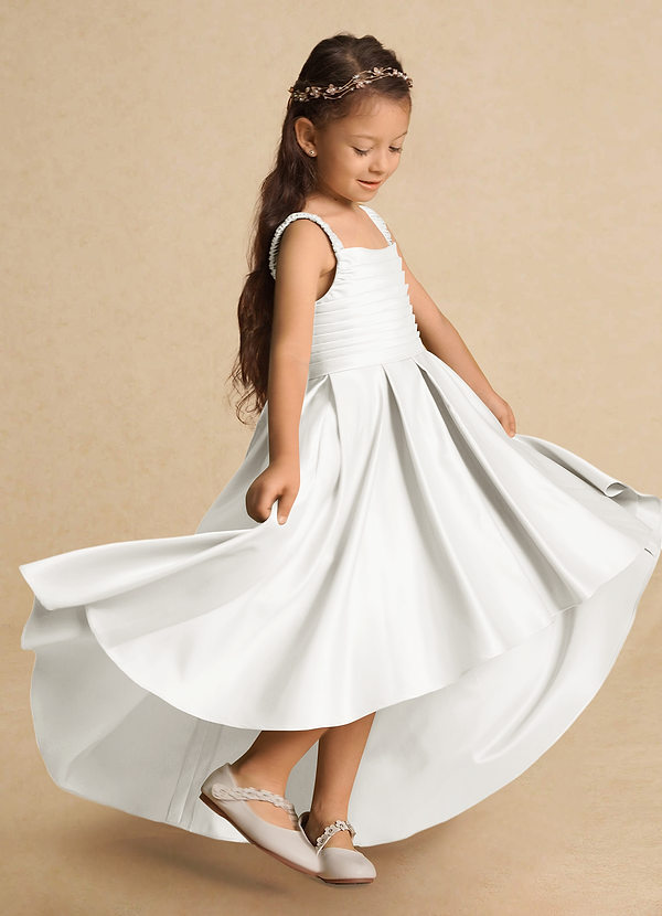 Azazie Kat Vestidos de Niña de Flores Vestido de Diamante Blanco de Satin Mate de Corte En A con Plisado image1