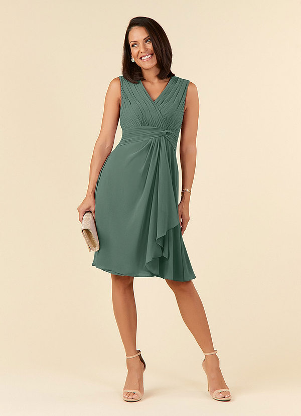 Azazie Theron Robe Mère de la Mariée & du Marié Robe Trapèze en Mousseline de soie Col V plissé Mousse De Mer image1