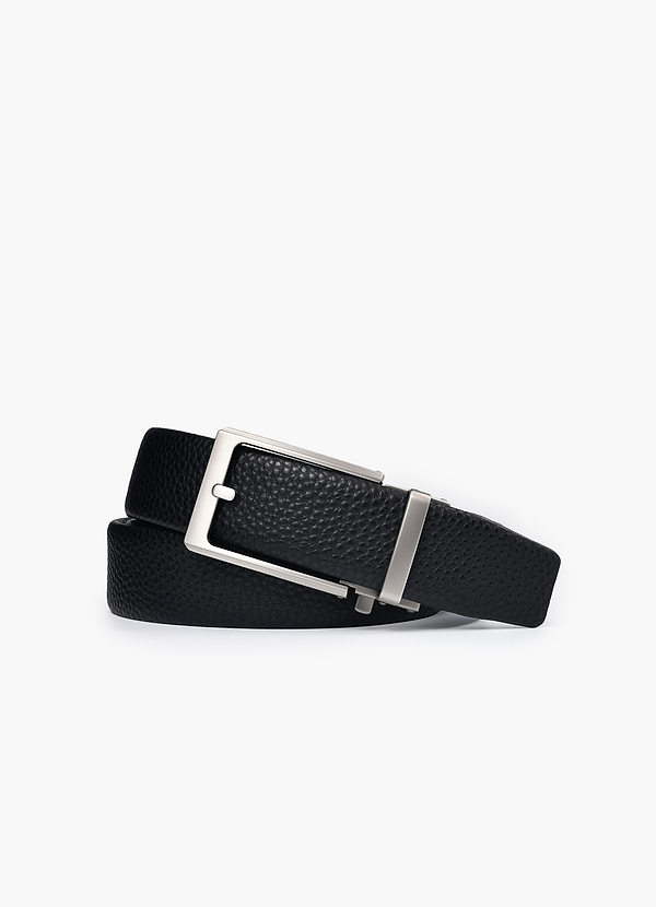 Men's Pebbled Leather Belt front