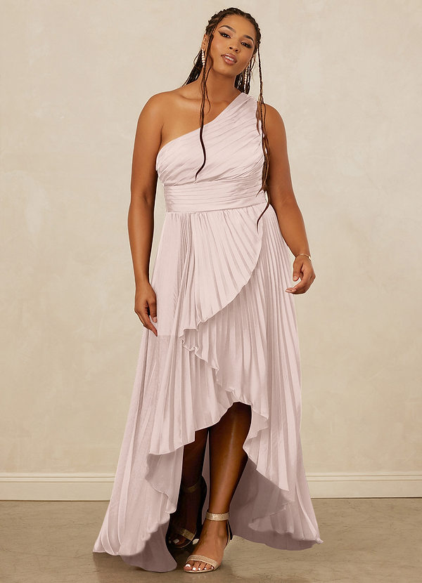 Christian Siriano Bridal for Azazie 1008 Robes Demoiselle d'honneur Robe Trapèze en Satin extensible Ue épaule Rose Pâle image1