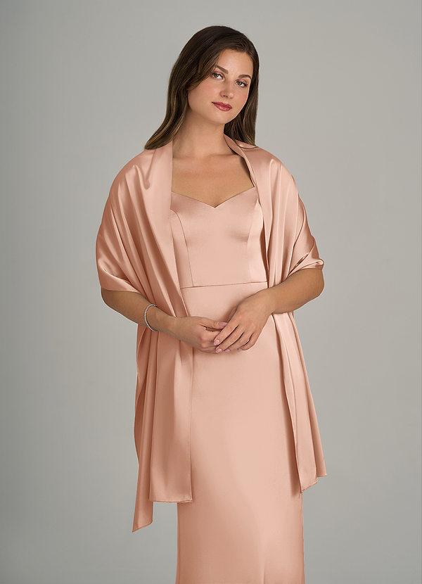 front Azazie Châle Irlandais En Satin Extensible De Couleur Assortie